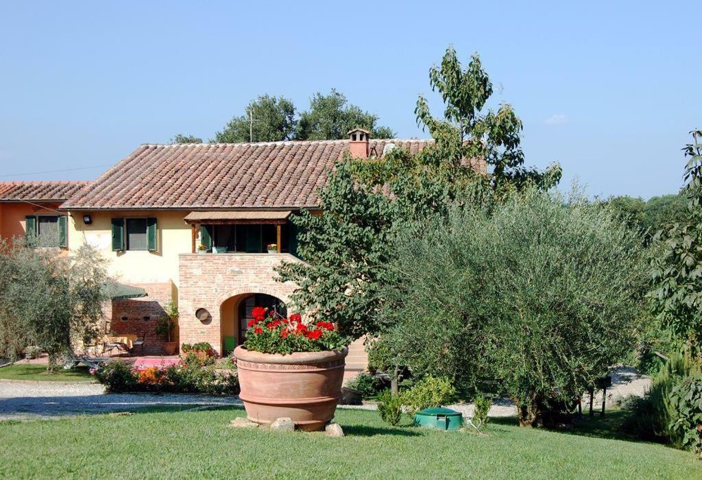 Agriturismo Le Querce Palaia Eksteriør bilde